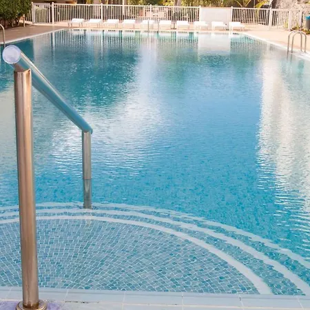 Apartment Two Bedroom In Mar! Free Parking! Pm109