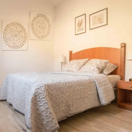 Apartment Two Bedroom In Mar! Free Parking! Pm109