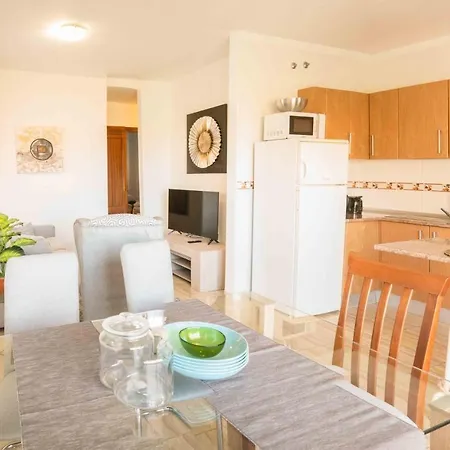 Apartment Two Bedroom In Mar! Free Parking! Pm109
